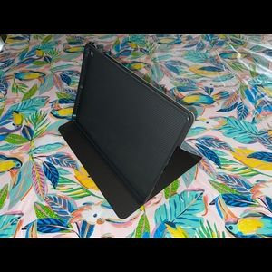 iPad 7th/8th Generation Case